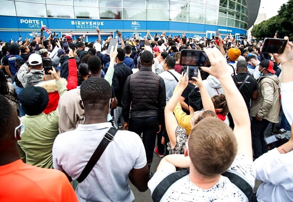 تیم فوتبال بارسلونا , لیونل مسی , تیم فوتبال پاریسنژرمن ,