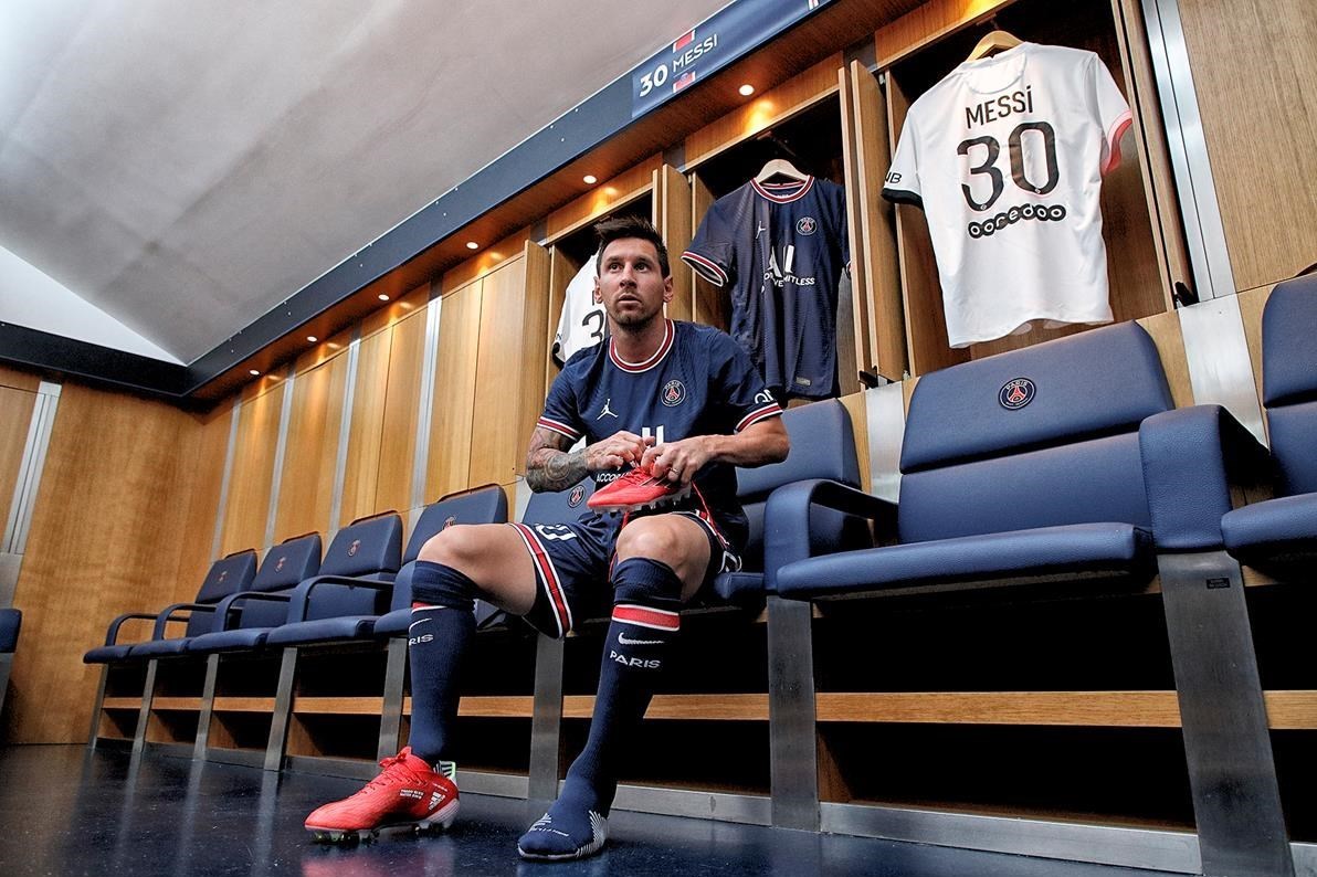 تیم فوتبال بارسلونا , لیونل مسی , تیم فوتبال پاریسنژرمن ,