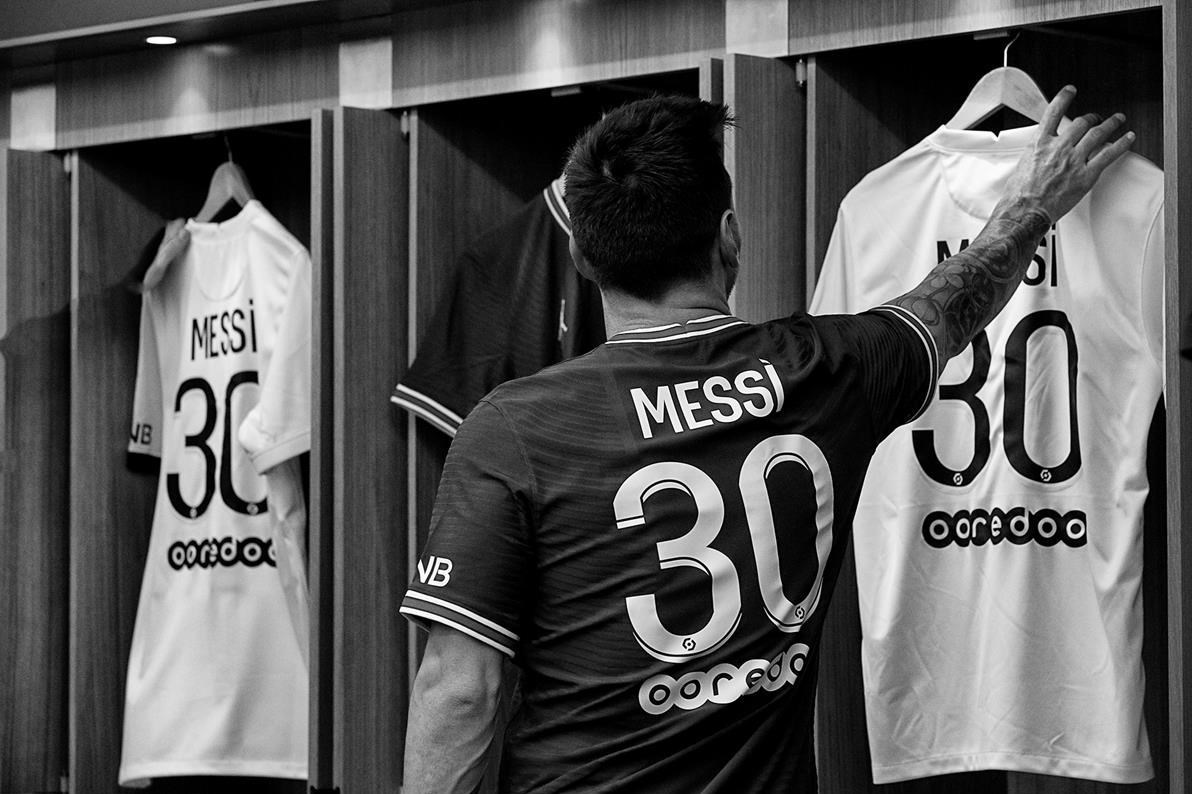 تیم فوتبال بارسلونا , لیونل مسی , تیم فوتبال پاریسنژرمن ,