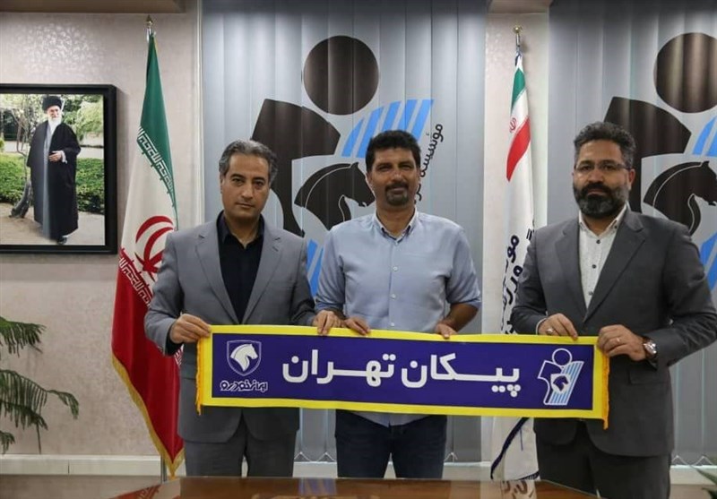 تیم فوتبال پیکان تهران , مجتبی حسینی , 