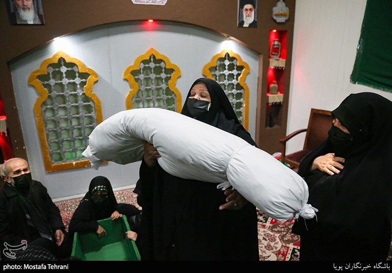 وداع با پیکر شهید مدافع حرم مرتضی کریمی