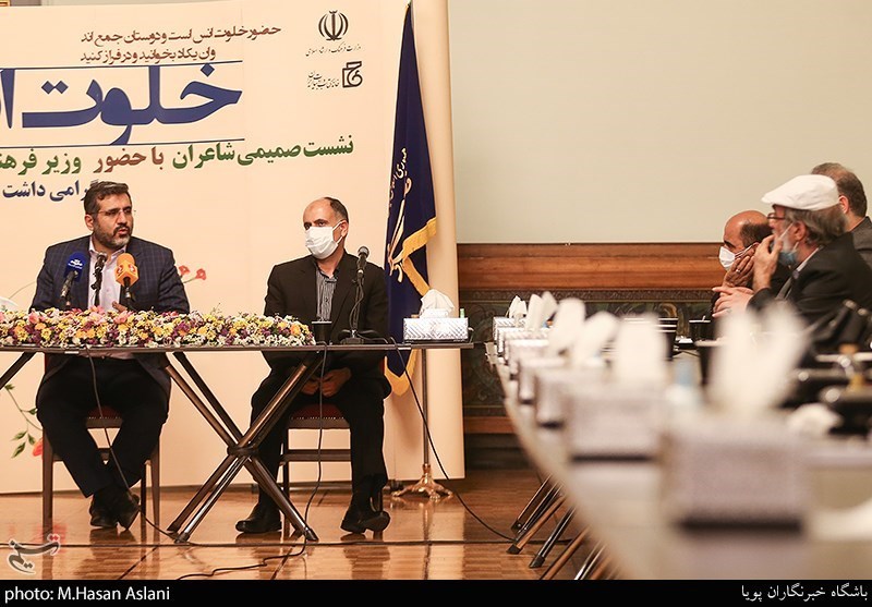 سخنرانی محمد مهدی اسماعیلی وزیر فرهنگ و ارشاد اسلامی در خلوت انس با حضور جمعی از شاعران کشور