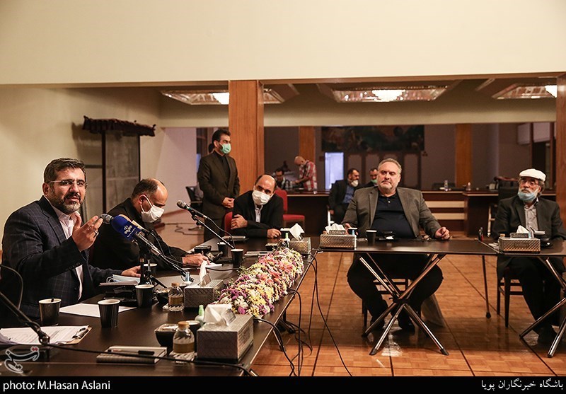 سخنرانی محمد مهدی اسماعیلی وزیر فرهنگ و ارشاد اسلامی در خلوت انس با حضور جمعی از شاعران کشور