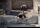 خشک شدن تلمبه آّب در زمین های مجاور دریاچه بختگان به علت خشکسالی 