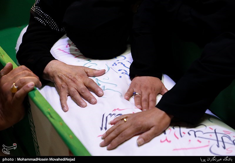 وداع با پیکر شهید مدافع حرم هادی شریفی