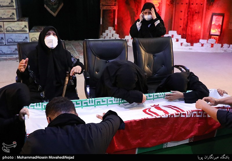 وداع با پیکر شهید مدافع حرم هادی شریفی