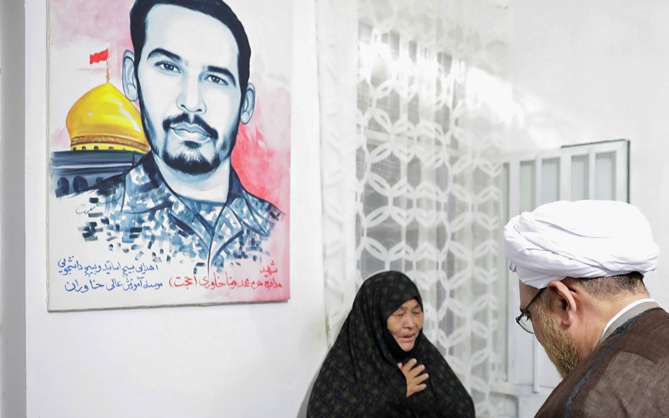 لشکر فاطمیون , جبهه مقاومت اسلامی , شهدای مدافع حرم , خانواده شهدا , 