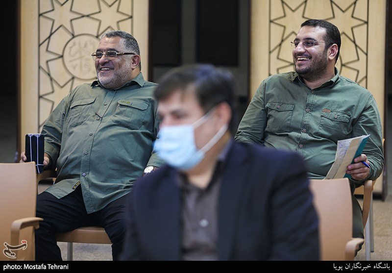 شب خاطره گویی رزمندگان دفاع مقدس در خبرگزاری تسنیم