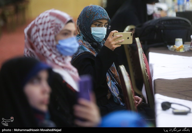 افتتاح کارگاه بین المللی طراحی پوستر وحدت