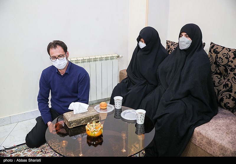 مدافعان حرم , شهدای مدافع حرم , جانبازان مدافع حرم , جانبازان شیمیایی , جبهه مقاومت اسلامی , خانواده شهدا , 