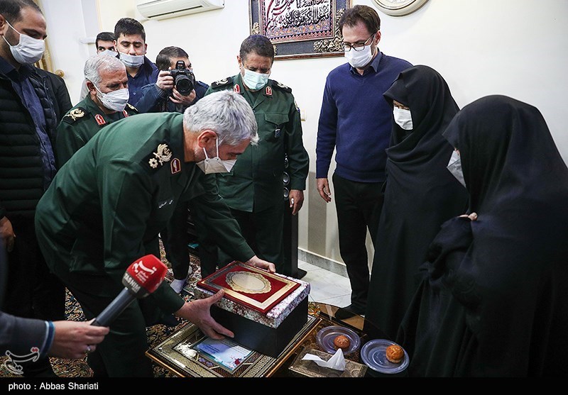 دیدار با خانواده شهید مدافع حرم محمد نوروزی