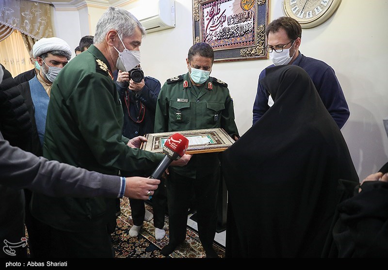 دیدار با خانواده شهید مدافع حرم محمد نوروزی