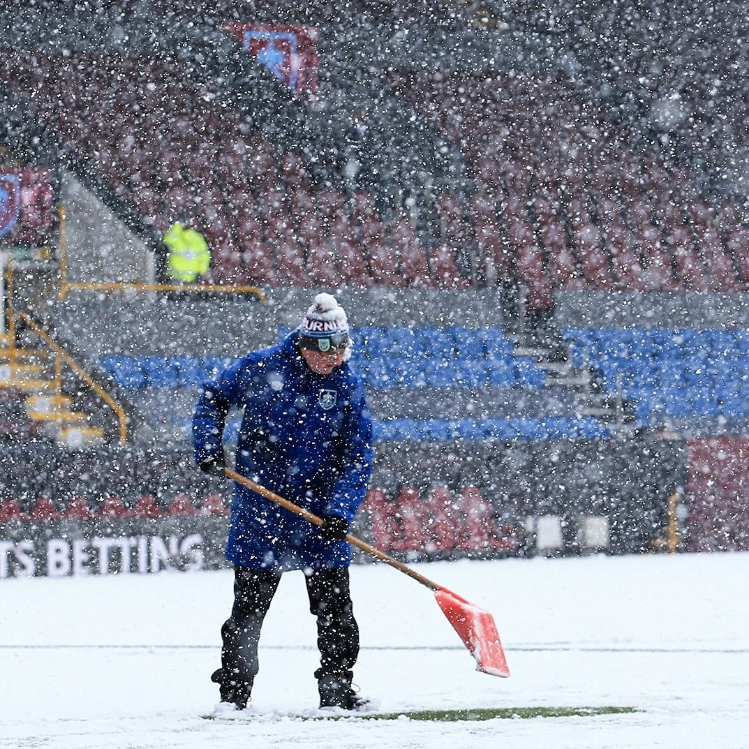 تیم فوتبال تاتنهام انگلیس , تیم فوتبال برنلی انگلیس , لیگ برتر فوتبال انگلیس , آنتونیو کونته ,