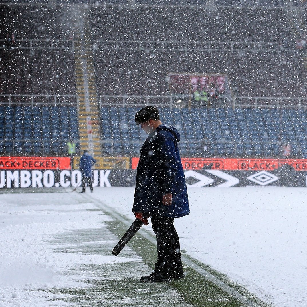 تیم فوتبال تاتنهام انگلیس , تیم فوتبال برنلی انگلیس , لیگ برتر فوتبال انگلیس , آنتونیو کونته ,