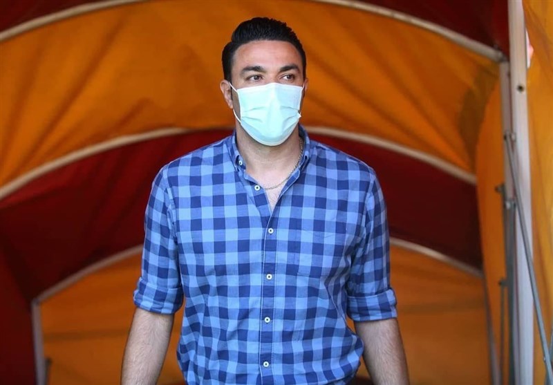 نکونام:  امیدوارم زمین ورزشگاه حافظیه شرایط خوبی داشته باشد/ پیش‌بینی مصدومیت بازیکنان فولاد را کرده بودم