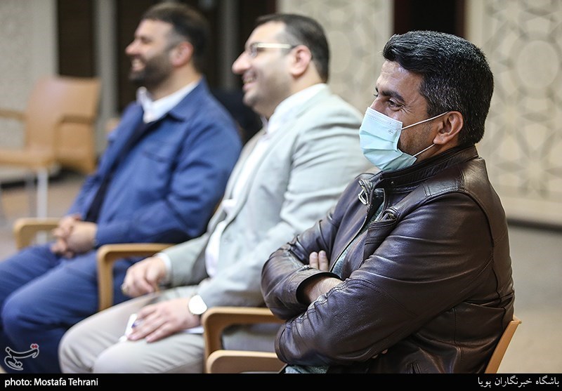 جواد فروغی دارنده مدال طلای تیراندازی بازی‌های المپیک توکیو در چهارمین شب برنامه همسنگر-مدافعان حرم