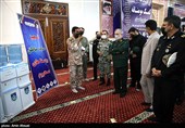 سردار پور جمشیدیان معاون هماهنگ کننده سپاه در پروژه ی محرومیت زدایی و کمک مومنانه قرارگاه مدینه نیروی زمینی سپاه پاسداران در بندرعباس