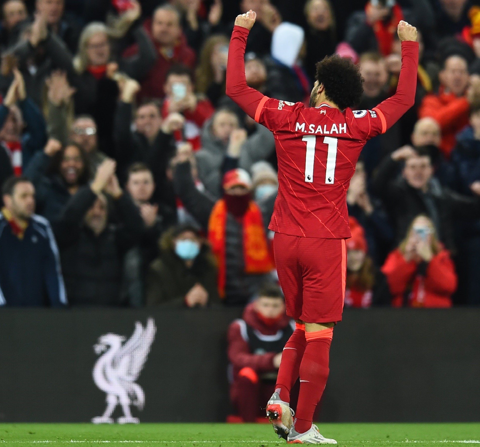 محمد صلاح , فوتبال عربستان , تیم فوتبال لیورپول انگلیس , 