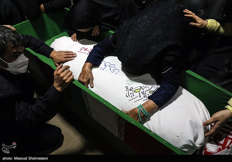 وداع با پیکر شهید دفاع مقدس باب‌الله داوودی