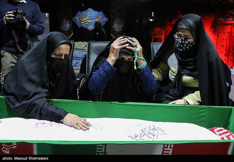 وداع با پیکر شهید دفاع مقدس باب‌الله داوودی