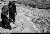 رییس جمهور که هفتم آبان ماه به همراه معاون اول به مناطق زلزله زده اندیکا در شمال شرق خوزستان سفر کرده بود بر شتاب بخشیدن به روند بازسازی مناطق زلزله زده با توجه به در پیش بودن فصل سرما تاکید کرد اما همچنان بعضی از مردم سرپناهی ندارند و سرمای زمستان این مسئله را دوچندان بغرنج کرده است