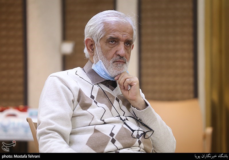 حضور پرویز سروری نایب رییس شورای شهر تهران در رونمایی از کتاب در درخشان