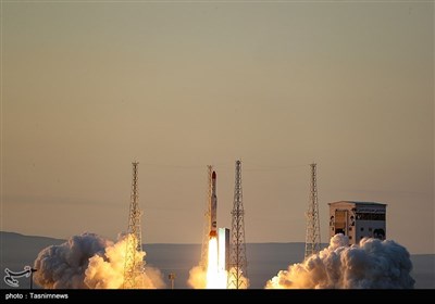 پرتاب موفق ماهواره بر سیمرغ