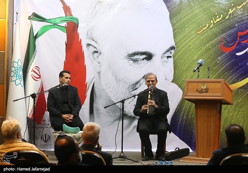 مراسم  شب شعر مقاومت با عنوان  «شبی با شهید قدس» به مناسبت دومین سالگرد شهادت سردار حاج قاسم سلیمانی