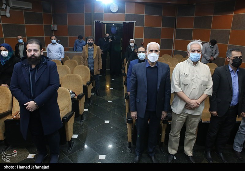 شب شعر مقاومت با عنوان  «شبی با شهید قدس» به مناسبت دومین سالگرد شهادت سردار حاج قاسم سلیمانی در فرهنگسرای رسانه