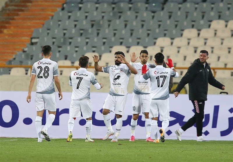 تیم فوتبال تراکتور تبریز , فوتبال , محمدرضا زنوزی , 