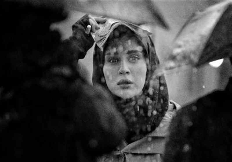 سریال بی همگان