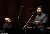 پوریا اخواص در هفتمین شب جشنواره موسیقی فجر