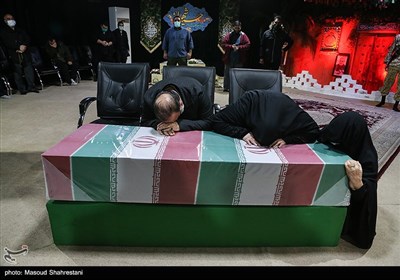 وداع با پیکر شهید مدافع حرم امیرعلی محمدیان