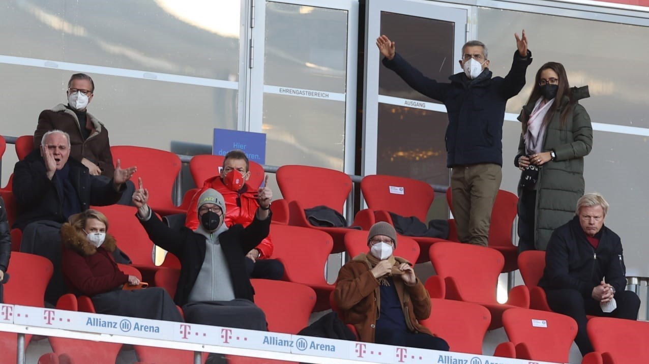 تیم فوتبال بایرن مونیخ , کرونا , بوندسلیگا آلمان ,