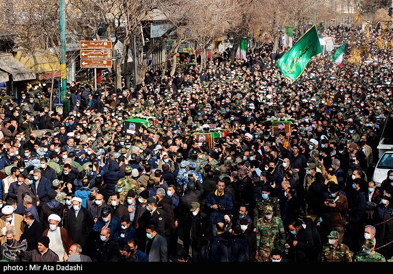 تشییع شهدای سانحه سقوط جنگنده در تبریز