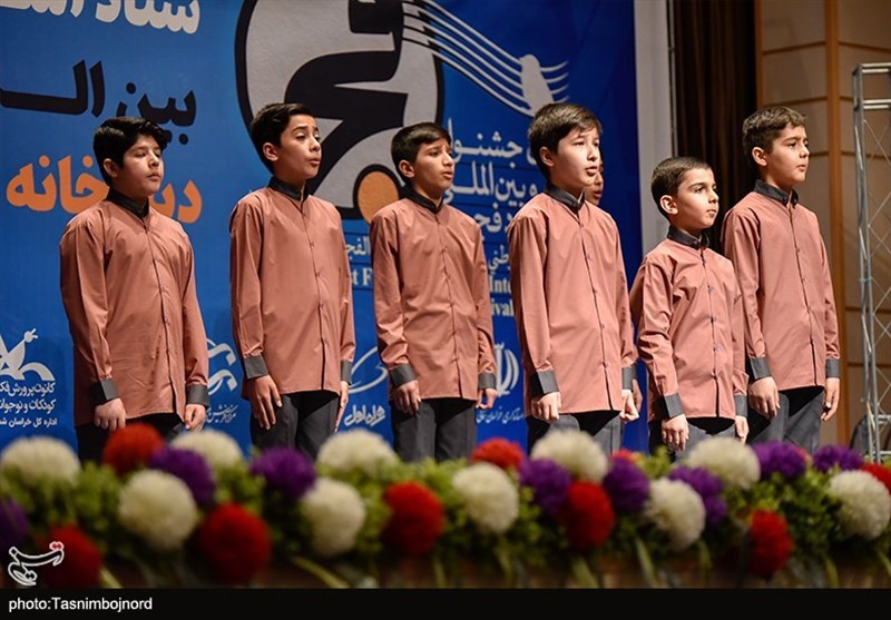 نخستین جشنواره ملی سرود فجر در همدان برگزار شد + فیلم