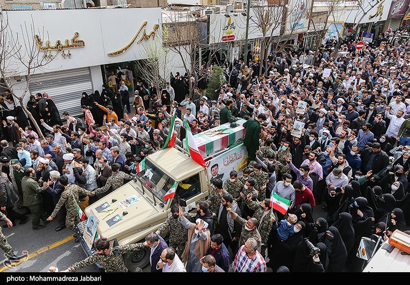 تشییع و تدفین پیکر شهید مدافع حرم احسان کربلایی پور