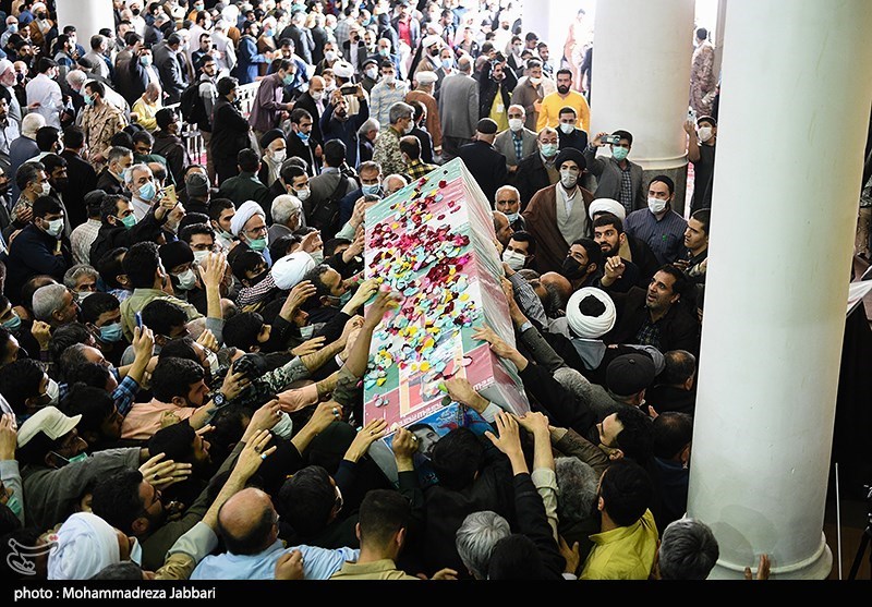 تشییع و تدفین پیکر شهید مدافع حرم احسان کربلایی پور