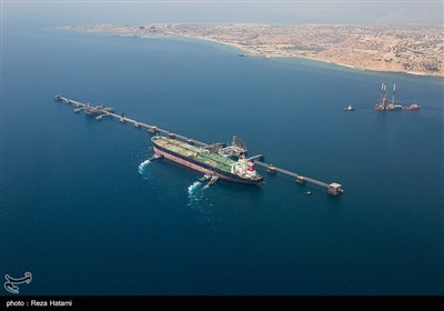 هل تعرفون أن نقش السجاد الإيراني المحبوب هو "ميدان الصيد"؟ نحن بانتظار الجنود الأمريكيين