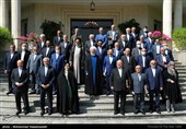 در حاشیه آخرین نشست هیئت دولت دوازدهم 