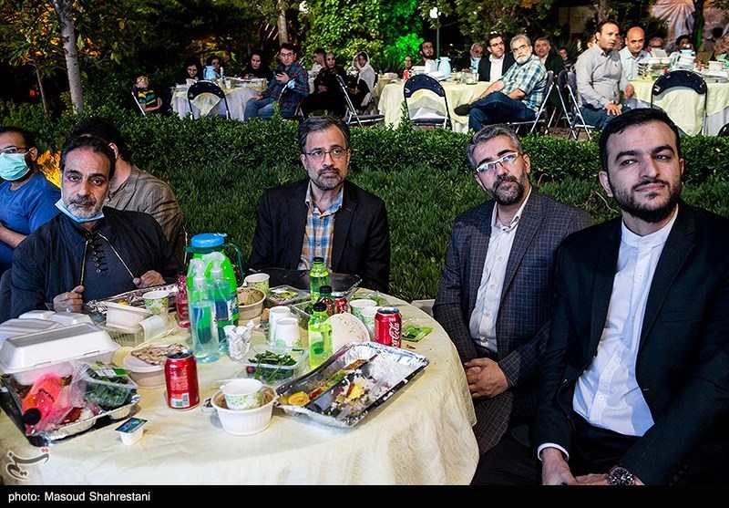 شب چهره های سال هنر انقلاب