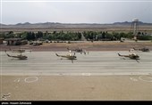 تمرین رژه بالگردی در رمپ پروازی مرکز تکاور نزاجا