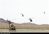 تمرین رژه بالگردی در رمپ پروازی مرکز تکاور نزاجا