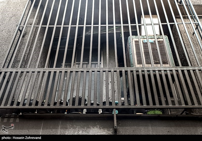 آتش سوزی  در ساختمان مسکونی در خیابان میرزای شیرازی