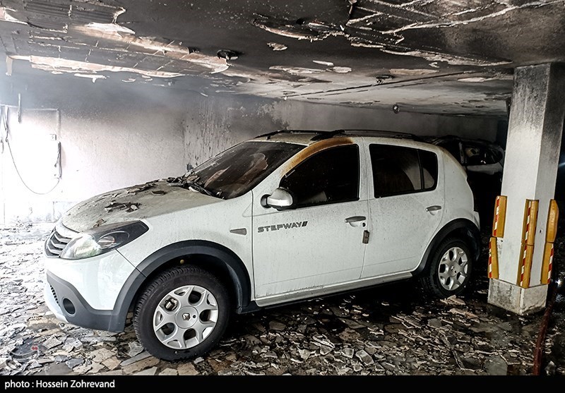 آتش سوزی  در ساختمان مسکونی در خیابان میرزای شیرازی