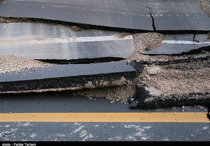 احیای منابع زیرزمینی آب , بحران آب , فرونشست فروچاله , کشاورزی , 