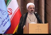 معاون اول قوه قضاییه در زنجان: در عزاداری‌ها مراقب انحرافات باشید/ ناخواسته در زمین دشمن بازی نکنیم