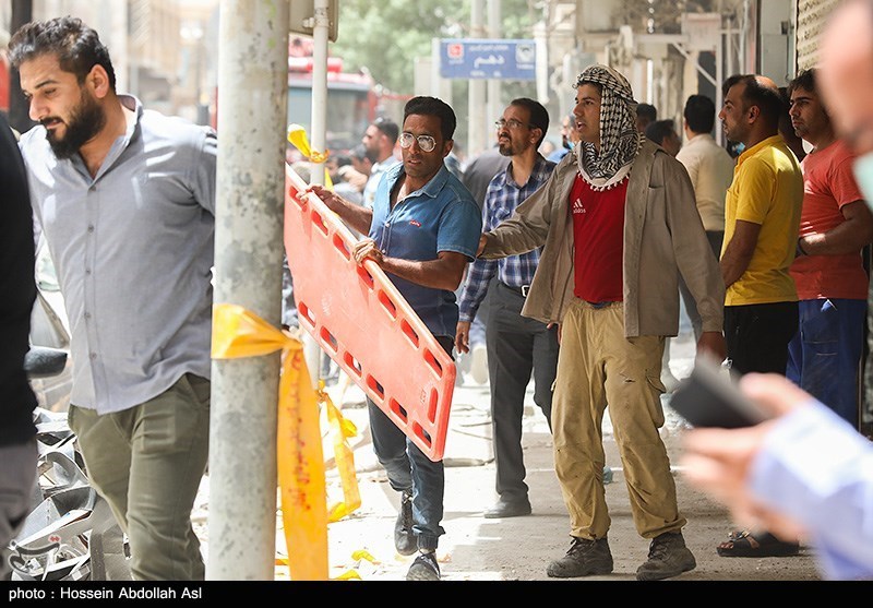 ریزش  ساختمان 10 طبقه متروپل در آبادان