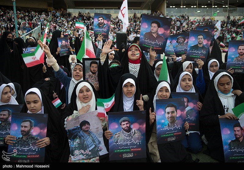 امام زمان (عج) , امام خمینی , امام خامنهای , ورزشگاه آزادی ,