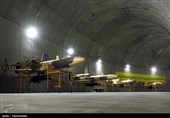 بازدید رییس ستاد کل نیروهای مسلح و فرمانده کل ارتش جمهوری اسلامی ایران از پایگاه پهپادی